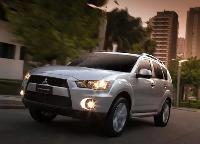 Mitsubishi Outlander 2.0 2013