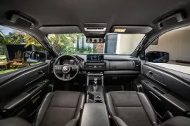 Mitsubishi Triton GLS Tarmac 2.4 CD TB Aut 2027 – Interior · Foto: Mitsubishi Motors