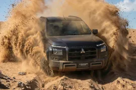 Mitsubishi Triton Katana 2.4 CD 4x4 TB Diesel Aut 2027 – Em Movimento · Foto: Mitsubishi