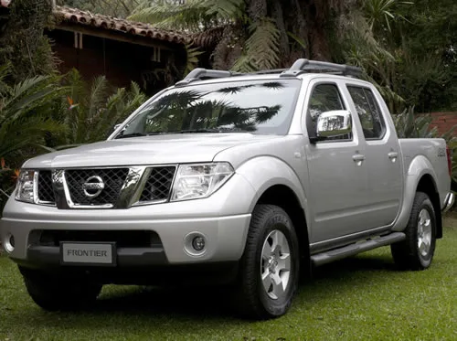 Nissan Frontier LE 2.5 Turbo 4x4 AT 2013