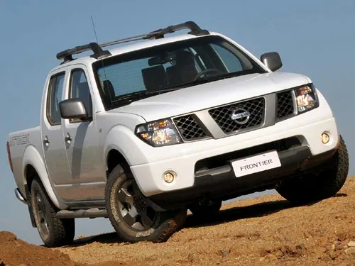 Nissan Frontier LE Attack 2.5 Turbo 4x4 AT 2013