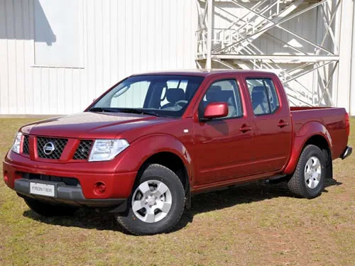 Nissan Frontier XE 2.5 Turbo 4x4 2013