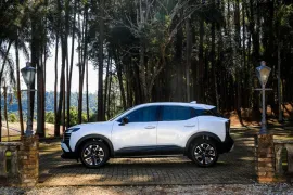 Nissan KICKS Sense 1.0 Turbo Flex Aut 2026 – Lateral · Foto: Nissan