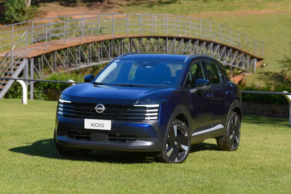 Nissan KICKS Exclusive 1.0 Turbo Flex Aut 2027 – Diagonal Frontal · Foto: Nissan