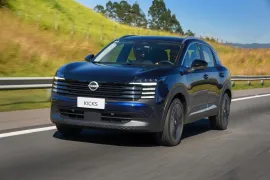 Nissan KICKS Exclusive 1.0 Turbo Flex Aut 2026 – Em Movimento · Foto: Nissan
