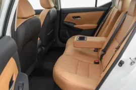 Nissan Sentra Exclusive 2.0 16V Aut 2025 – Bancos de Trás · Foto: Nissan