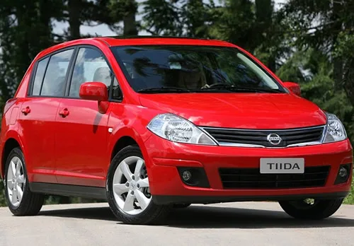 Nissan Tiida SL 1.8 AT 2011
