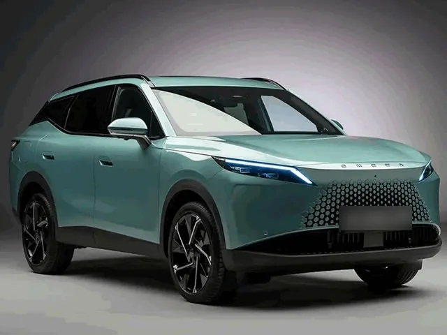 Omoda 7 Prestige 1.5 TB FWD 2026 – Diagonal Frontal · Foto: Omoda