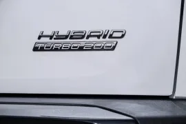Peugeot 2008 GT 1.0 Turbo 200 5p Aut 2026 – Emblema · Foto: Peugeot