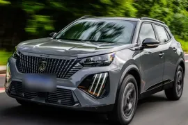 Peugeot 2008 GT 1.0 Turbo Flex 5p Aut 2025 – Diagonal Frontal · Foto: Peugeot