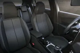 Peugeot 2008 Allure 1.0 Turbo 200 5p Aut 2026 – Bancos da Frente · Foto: Peugeot