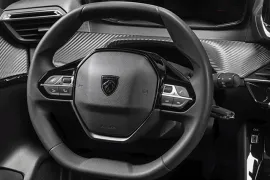 Peugeot 208 Style 1.0 2025 – Volante · Foto: Peugeot