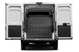 Peugeot Boxer Cargo 2.2 2026 – Porta-Malas · Foto: Peugeot