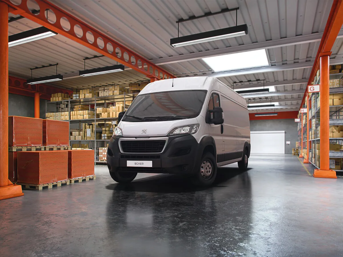 Peugeot Boxer Cargo 2.2 2025 – Diagonal Frontal · Foto: Peugeot