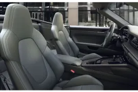 Porsche 911 Cabriolet Carrera S 3.0 2024 – Bancos da Frente · Foto: Porsche