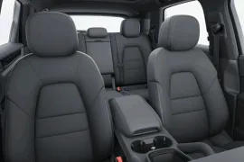 Porsche Cayenne S 4.0 V8 2026 – Bancos da Frente · Foto: Porsche