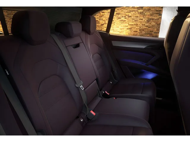 Porsche Cayenne S Coupe 2026 – Bancos de Trás