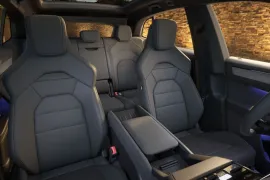 Porsche Cayenne 2026 – Bancos da Frente · Foto: Porsche