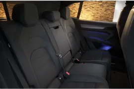 Porsche Cayenne 2026 – Bancos de Trás · Foto: Porsche