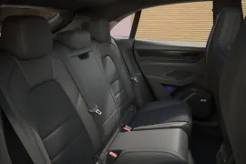 Porsche Macan GTS 2026 – Bancos de Trás · Foto: Porsche