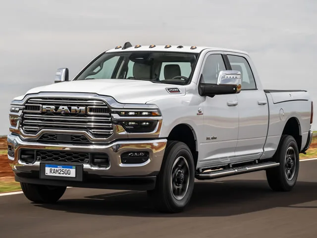 RAM 2500 Laie 6.7 2025 – Diagonal Frontal · Foto: Ram
