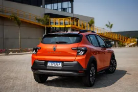 Renault Kardian Evolution 1.0 2025 – Diagonal Traseira · Foto: Renault