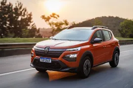Renault Kardian Evolution 1.0 2025 – Em Movimento · Foto: Renault