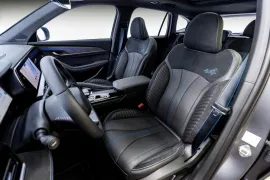 Renault Koleos E-Tech 1.5 Turbo 16V 5p Aut 2027 – Bancos da Frente · Foto: Renault