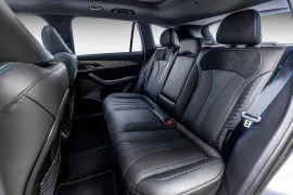 Renault Koleos E-Tech 1.5 Turbo 16V 5p Aut 2027 – Bancos de Trás · Foto: Renault