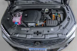 Renault Koleos E-Tech 1.5 Turbo 16V 5p Aut 2027 – Motor · Foto: Renault