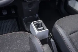 Renault KWID E-Tech Techno 2025 – Câmbio · Foto: Renault