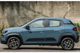 Renault KWID E-Tech Techno 2025 – Lateral · Foto: Divulgação