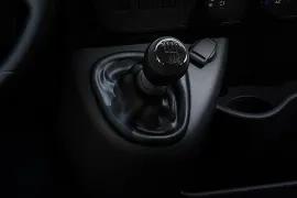 Renault Master 2.3 dCi Pro 16V Diesel 2024 – Câmbio · Foto: Renault