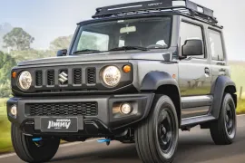 Suzuki Jimny Sierra 4Sport 1.5 AT 2025 – Diagonal Frontal · Foto: Suzuki