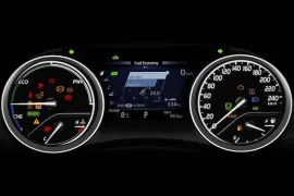 Toyota Camry XLE Hybrid 2.5 16V Aut 2024 – Painel · Foto: Toyota