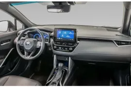 Toyota Corolla Cross XRE 2.0 2027 – Interior · Foto: Toyota