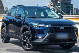Toyota Corolla Cross XRX Hybrid 1.8 2026 – Diagonal Frontal · Foto: Divulgação