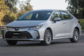 Toyota Corolla GLi 1.8 16V Aut 2026 – Diagonal Frontal · Foto: Toyota