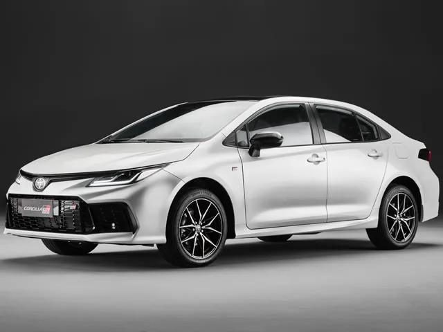 Toyota Corolla GR-Sport 2.0 Flex 16V Aut 2026 – Diagonal Frontal · Foto: Toyota