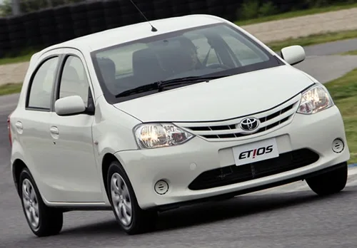 Toyota Etios X 1.3 2016