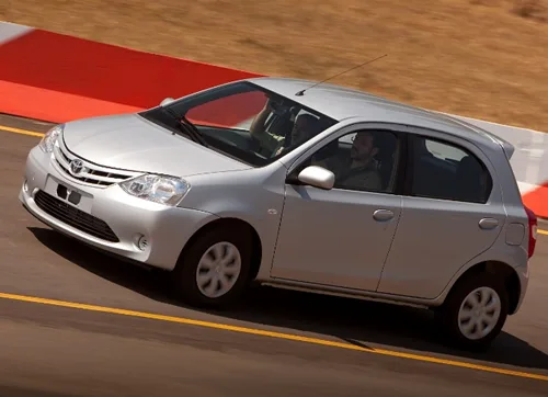 Toyota Etios X 1.3 2017