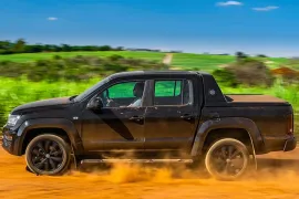Volkswagen Amarok Extreme 3.0 V6 4x4 AT CD 2024 – Em Movimento · Foto: Volkswagen