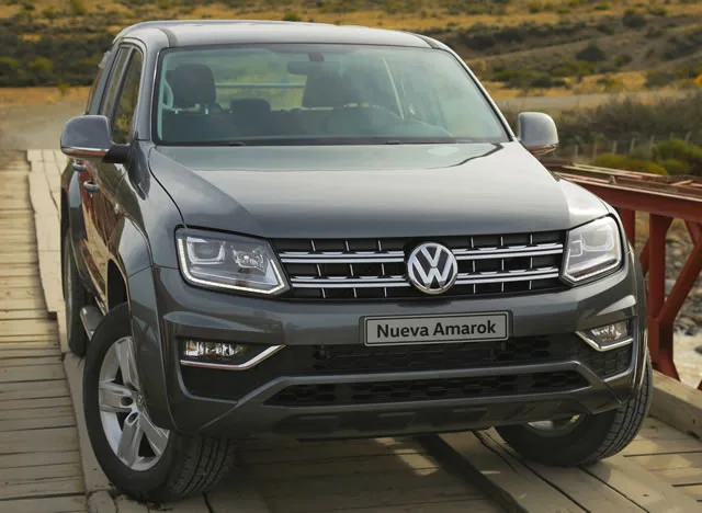 Volkswagen Amarok Highline 2.0 4x4 AT CD 2018