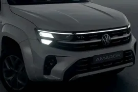 Volkswagen Amarok Highline 3.0 V6 4x4 AT CD 2025 – Farol · Foto: Volkswagen