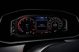 Volkswagen Jetta GLi 2.0 TSi 2026 – Detalhe Interno · Foto: Volkswagen