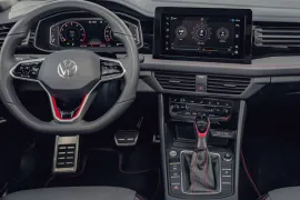 Volkswagen Jetta GLi 2.0 TSi 2026 – Painel · Foto: Volkswagen