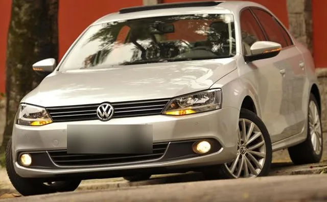 Volkswagen Jetta Highline 2.0 TSi DSG 2014