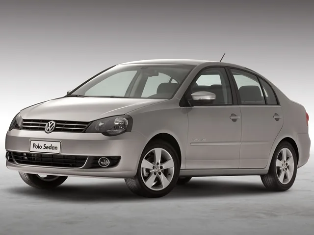 Volkswagen Polo Sedan Comfortline 1.6 I-Motion 2015