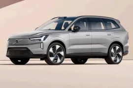 Volvo EX90 Twin Ultra AWD (Elétrico) 2025 – Diagonal Frontal · Foto: Volvo