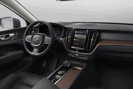 Volvo Xc60 Plus T8 2.0 2025 – Painel · Foto: Volvo